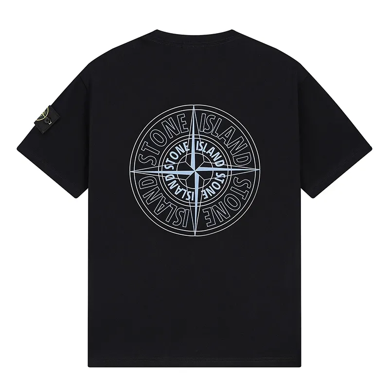 W668#P110💰 Popular item on the platform [Stone lsland/Stone Island compass armband printed short-sleeved T-shirt] ⚠️[Original creation with high control of details] -Made of 230g combed cotton 32-count double yarn, soft and comfortable to the touch, sweat-absorbent and breathable. -Simple basic and versatile style, original quality, the first choice for couples. -Made in a large factory, four needles and five threads on the shoulder, neat alignment, high quality workmanship. -Same style for men and women. Very versatile, one piece for everyone, the details are clearly visible. Color: Black Size: M L